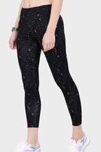 Load image into Gallery viewer, WOMEN PRINTED TRACK PANT WITH ZIP POCKET