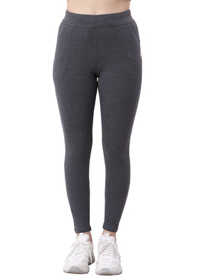 ESSENTIAL TRACK PANT WITH SIDE POCKET