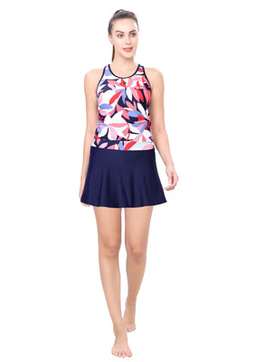 TANKINI : STYLISH AND FLATTERING THIS YWO -PIECE
