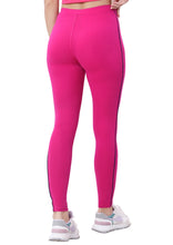 Load image into Gallery viewer, ESSENTIAL TRACK PANTS