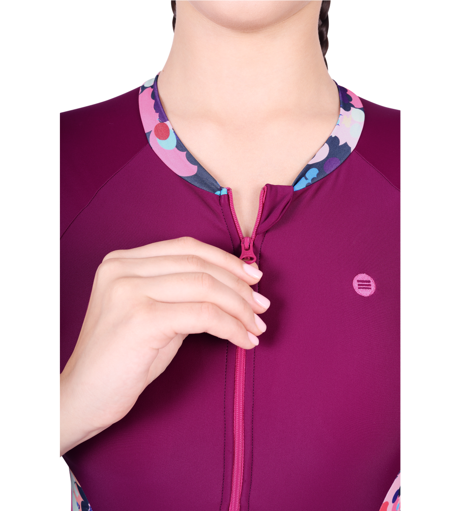 LACTRA KNEE SUIT WITH FRONT ZIP