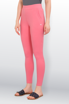 ESSENTIAL TRACK PANT WITH SIDE POCKET