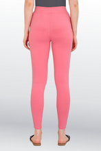 Load image into Gallery viewer, ESSENTIAL TRACK PANT WITH SIDE POCKET